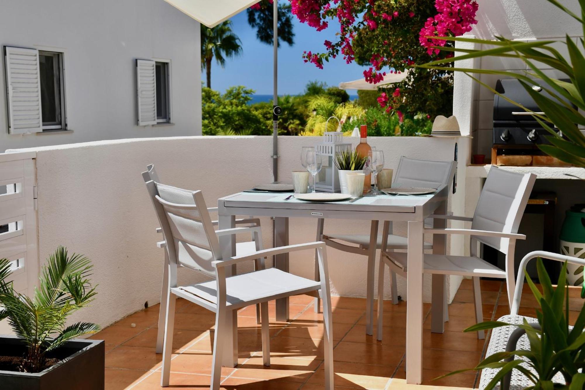 Aquamarine - Gemstone Getaway Lägenhet Vale do Lobo Exteriör bild